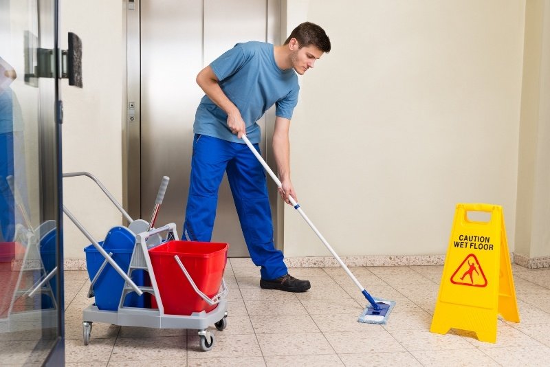 qualities-and-skills-of-a-commercial-cleaner